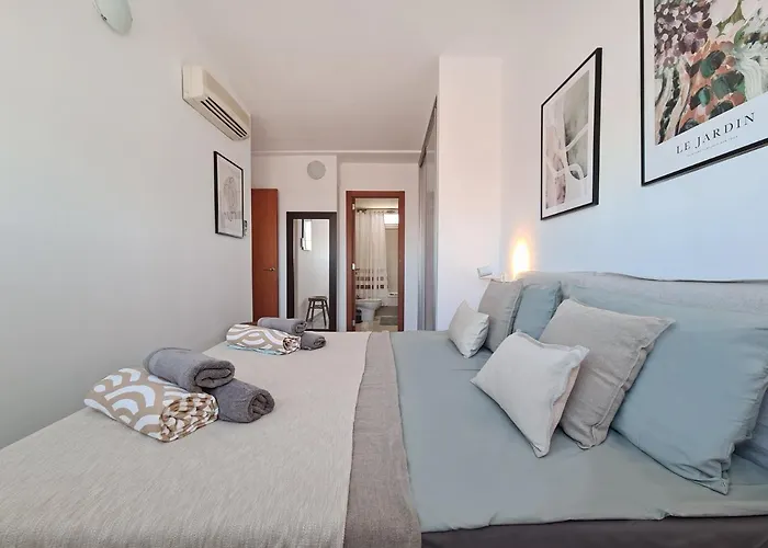 Elegance Penthouse By Nras